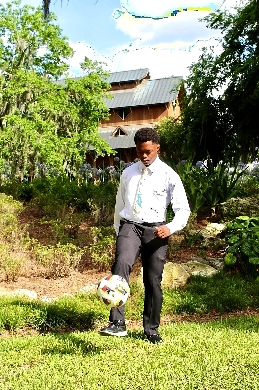 Juggling drill in the garden